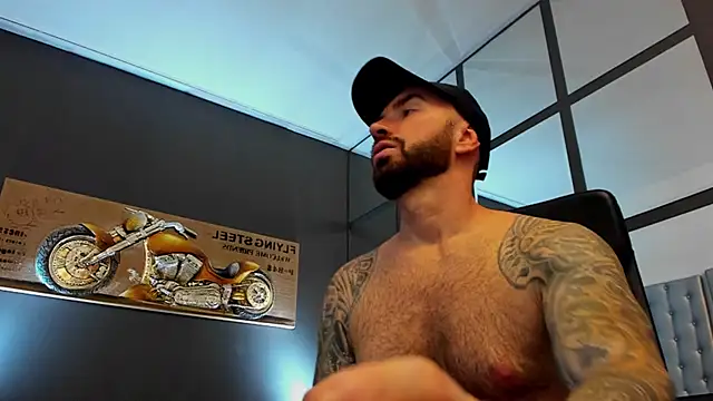 Snapshot of AronGrant chatting on October 16, 2025, 8:37 am AronGrant online show from October 16, 2025, 8:37 am