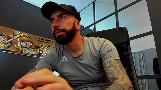 Snapshot of AronGrant chatting on February 23, 2026, 10:34 am AronGrant online show from February 23, 2026, 10:34 am