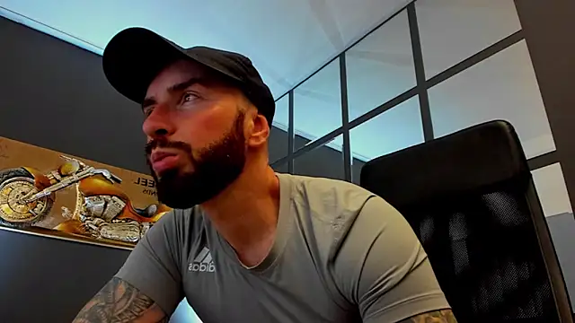 Snapshot of AronGrant chatting on March 13, 2026, 9:49 am AronGrant online show from March 13, 2026, 9:49 am