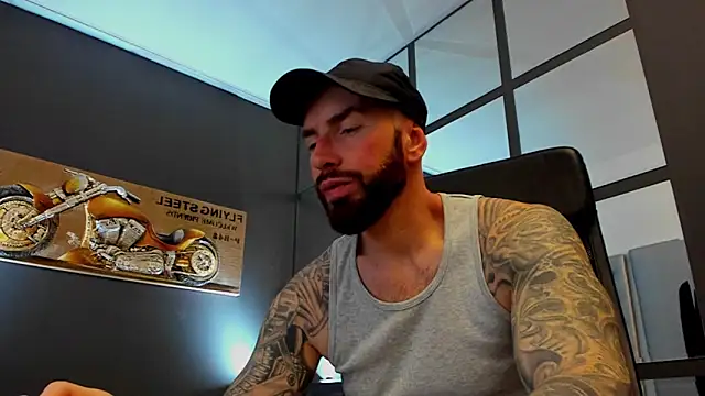 Snapshot of AronGrant chatting on March 22, 2026, 9:23 am AronGrant online show from March 22, 2026, 9:23 am