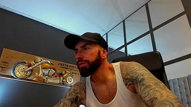 Snapshot of AronGrant chatting on March 23, 2026, 10:30 am AronGrant online show from March 23, 2026, 10:30 am