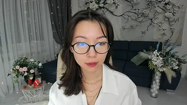 AgnieszkaBanana online show from May 12, 2026, 1:03 am