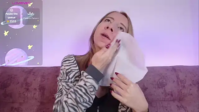 Snapshot of Miiaa_doll chatting on September 22, 2025, 11:40 pm Miiaa doll online show from September 22, 2025, 11:40 pm