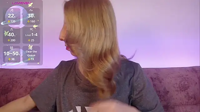 Snapshot of Miiaa_doll chatting on October 25, 2025, 12:29 am Miiaa doll online show from October 25, 2025, 12:29 am