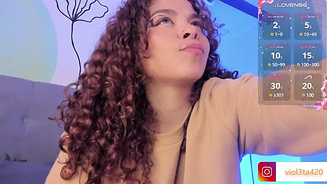 420viol3ta  online show from December 19, 2024, 3:18 am