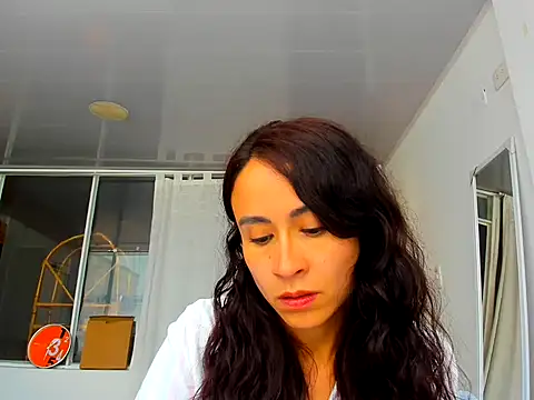 Snapshot of reme_ark23 chatting on November 4, 2025, 6:29 pm reme ark23 online show from November 4, 2025, 6:29 pm