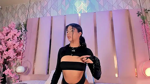 AlinaSweett online show from August 7, 2026, 2:41 pm