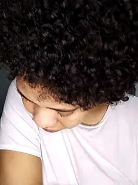 Su Duarte 1 online show from October 5, 2025, 2:10 am