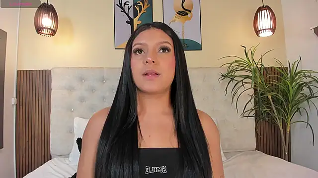 NicolleeEvanss online show from February 20, 2025, 12:04 pm