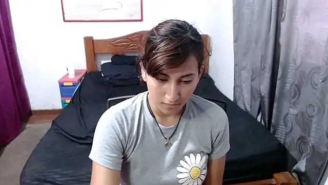 LadyMilk003 online show from December 23, 2024, 4:17 pm