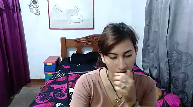 LadyMilk003 online show from January 11, 2025, 3:31 pm