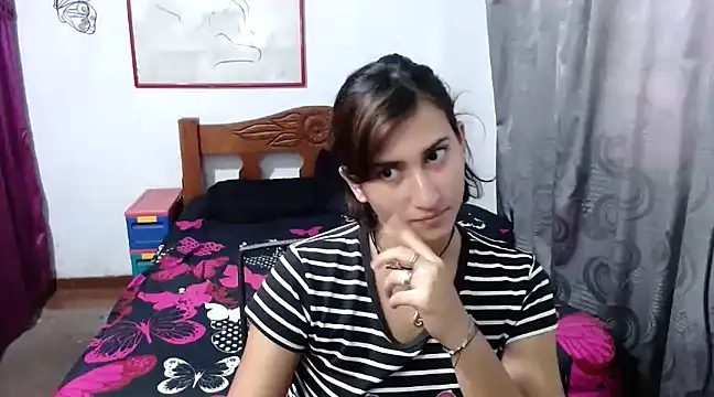 LadyMilk003 online show from January 27, 2025, 6:31 pm