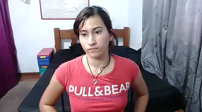 LadyMilk003 online show from February 3, 2025, 3:38 pm