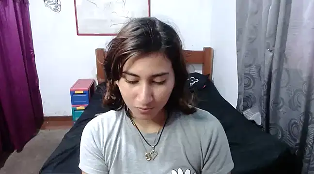 LadyMilk003 online show from February 5, 2025, 3:31 pm