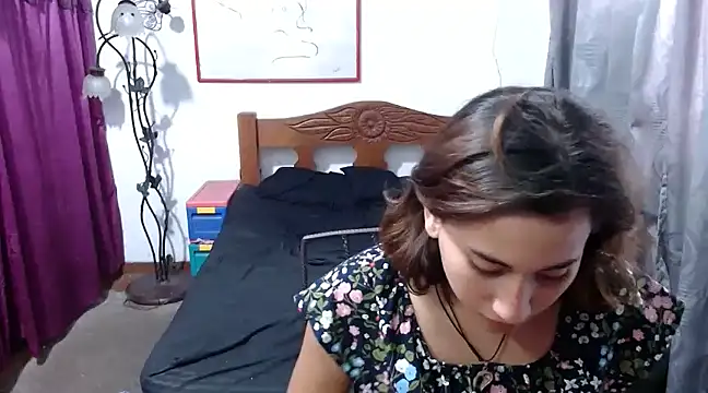 LadyMilk003 online show from March 3, 2025, 4:14 pm