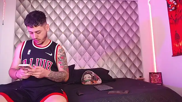 CoupleSwingerLatin online show from May 14, 2026, 3:41 pm
