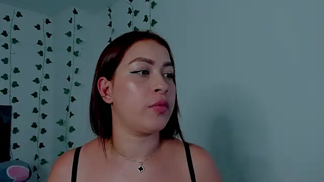 Snapshot of Miaa_Garcia chatting on September 17, 2025, 10:44 pm Miaa Garcia online show from September 17, 2025, 10:44 pm