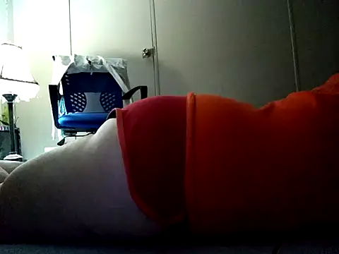 Snapshot of missthickness35_Pika chatting on November 5, 2025, 9:53 am missthickness35 Pika online show from November 5, 2025, 9:53 am