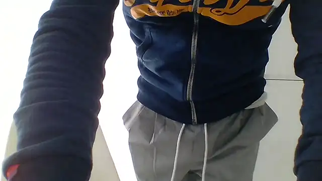 stepmarto3 online show from April 10, 2026, 3:06 pm