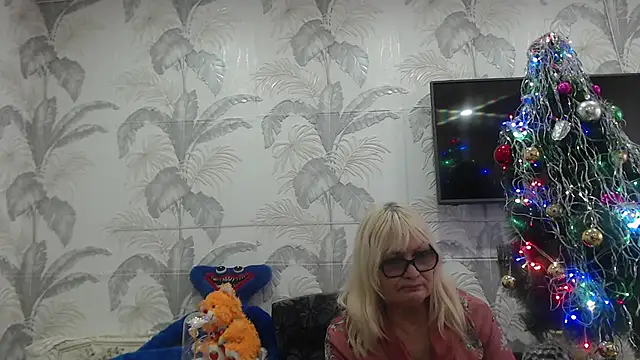 Snapshot of CamDiva113 chatting on January 24, 2025, 10:32 am CamDiva113 online show from January 24, 2025, 10:32 am