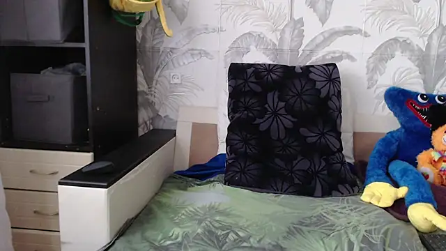 Snapshot of CamDiva113 chatting on March 17, 2025, 1:08 pm CamDiva113 online show from March 17, 2025, 1:08 pm