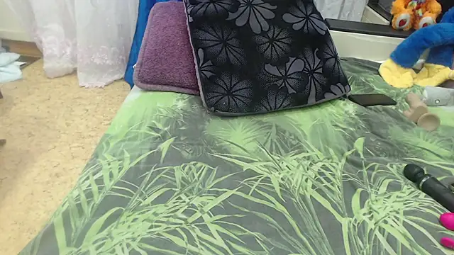 Snapshot of CamDiva113 chatting on September 26, 2025, 12:20 pm CamDiva113 online show from September 26, 2025, 12:20 pm