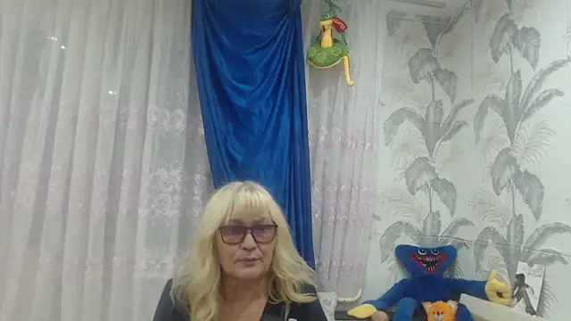 Snapshot of CamDiva113 chatting on October 16, 2025, 3:24 pm CamDiva113 online show from October 16, 2025, 3:24 pm