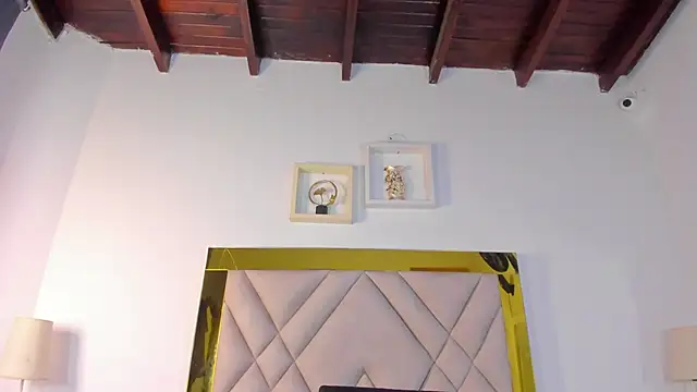 nicole grace0 online show from September 23, 2025, 12:08 pm