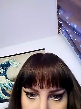 EmmaKrosss online show from November 7, 2025, 9:31 am