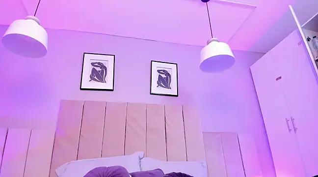 Snapshot of April_bowie chatting on February 2, 2025, 11:51 am April bowie online show from February 2, 2025, 11:51 am