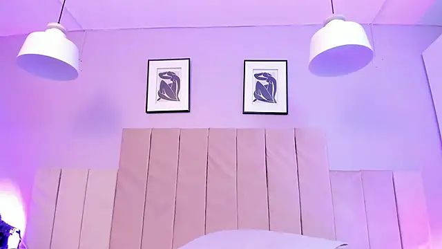 Snapshot of April_bowie chatting on February 17, 2025, 3:09 pm April bowie online show from February 17, 2025, 3:09 pm