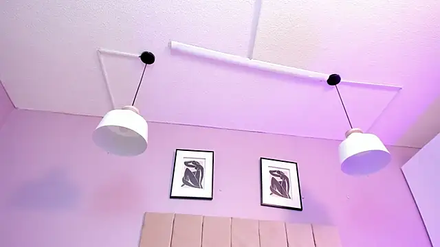 Snapshot of April_bowie chatting on March 20, 2025, 12:00 pm April bowie online show from March 20, 2025, 12:00 pm