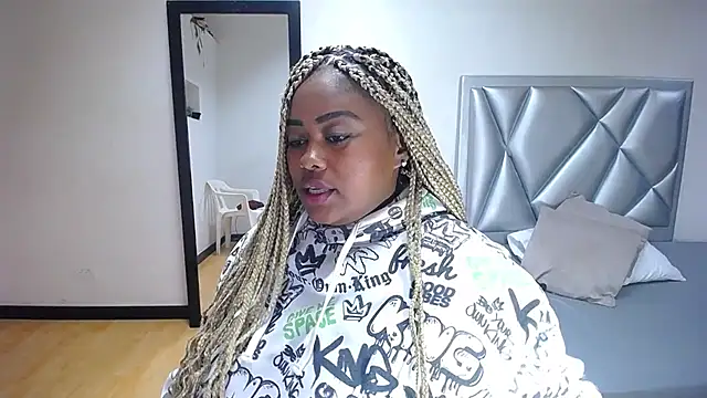 exotic karmella online show from March 10, 2025, 8:45 pm