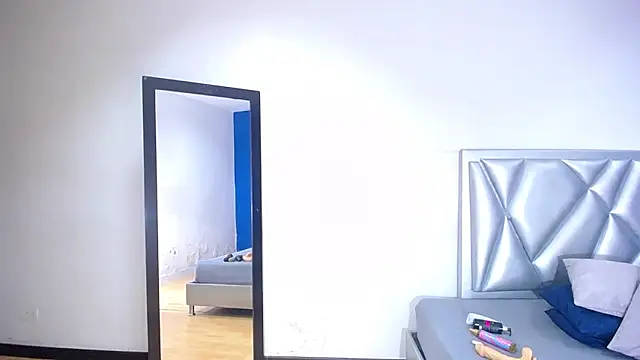 exotic karmella online show from November 14, 2025, 10:07 pm