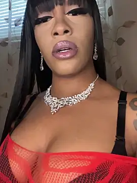 Snapshot of rayemillian chatting on April 8, 2026, 7:03 pm rayemillian online show from April 8, 2026, 7:03 pm