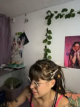 Hellen dumont online show from June 13, 2026, 2:09 am