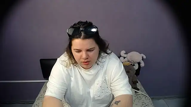 so shy online show from June 24, 2026, 6:01 am
