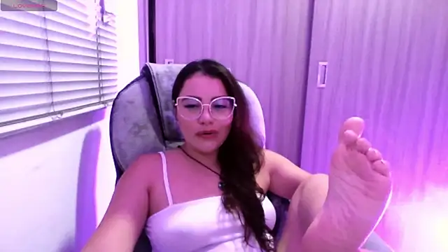 Snapshot of DarlingBDSM_ chatting on May 31, 2026, 1:47 am DarlingBDSM online show from May 31, 2026, 1:47 am