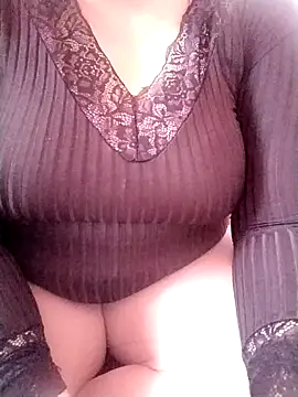 Snapshot of carmelasexy chatting on November 8, 2025, 12:38 pm carmelasexy online show from November 8, 2025, 12:38 pm