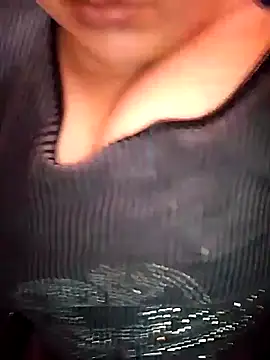 Snapshot of carmelasexy chatting on November 18, 2025, 2:21 pm carmelasexy online show from November 18, 2025, 2:21 pm