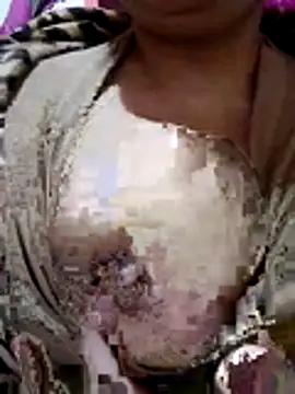 Snapshot of carmelasexy chatting on December 2, 2025, 4:35 pm carmelasexy online show from December 2, 2025, 4:35 pm