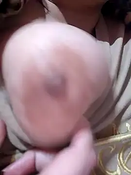 Snapshot of carmelasexy chatting on December 3, 2025, 11:58 pm carmelasexy online show from December 3, 2025, 11:58 pm