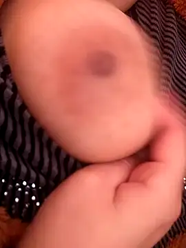 Snapshot of carmelasexy chatting on January 11, 2026, 1:38 pm carmelasexy online show from January 11, 2026, 1:38 pm