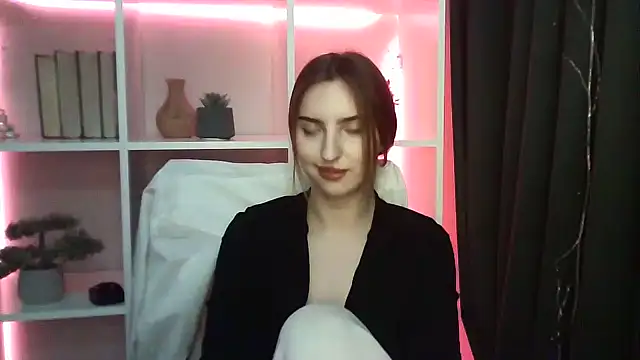 X Alisa online show from February 19, 2025, 7:16 pm