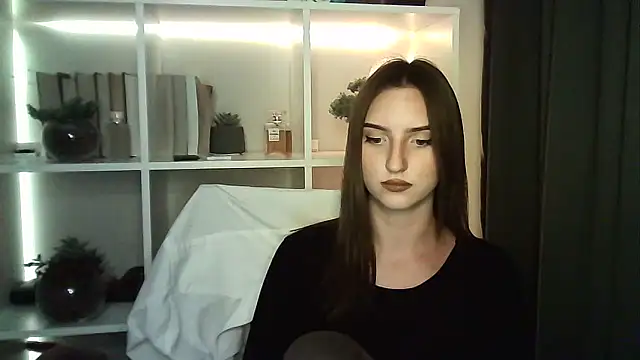 X Alisa online show from September 14, 2025, 6:29 pm