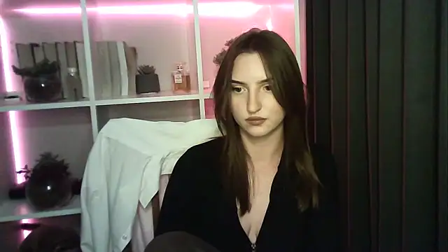 X Alisa online show from September 17, 2025, 5:58 pm