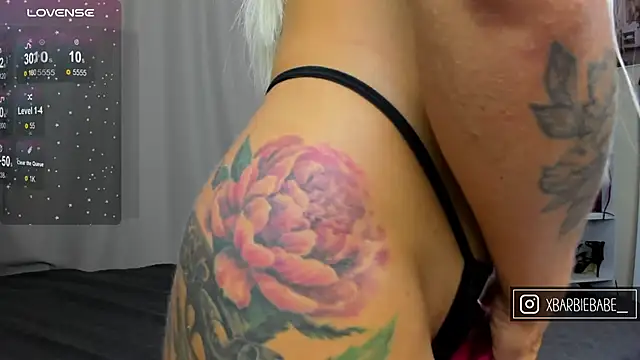 XBarbieBabeX online show from October 22, 2025, 6:35 am