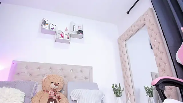 Snapshot of lorennahernandez01 chatting on September 20, 2025, 11:22 am lorennahernandez01 online show from September 20, 2025, 11:22 am