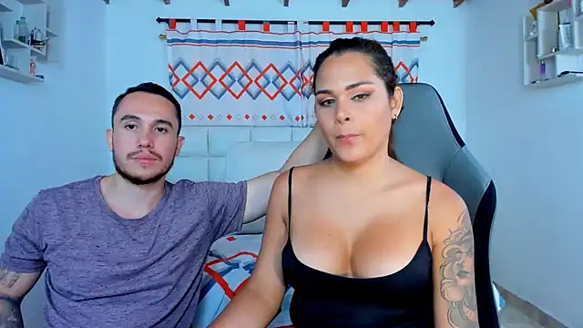 Snapshot of xxx_sweet_couple_ chatting on December 4, 2024, 7:56 pm xxx sweet couple  online show from December 4, 2024, 7:56 pm