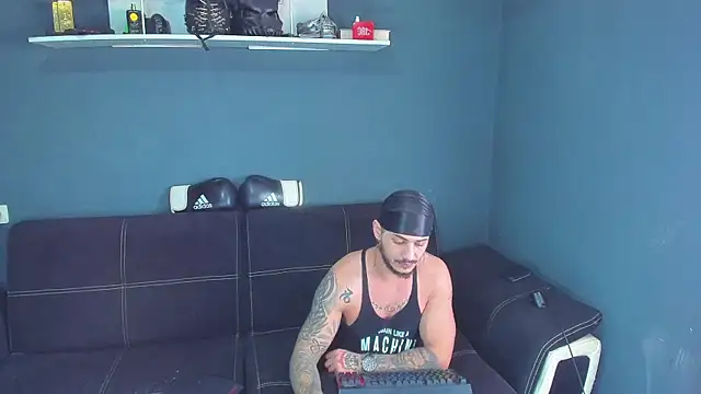 chrismaster12 online show from March 5, 2025, 12:11 pm